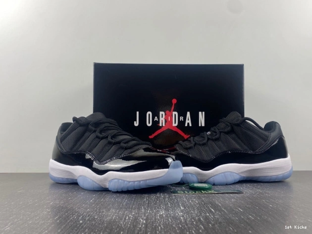 1st Kicks Space FV5104-004 Low Jordan Air Jam 11 0728